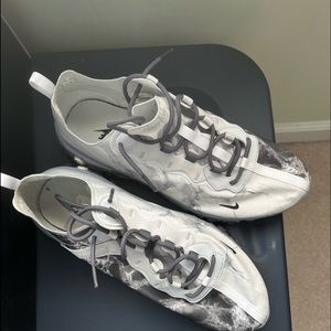 2019
Kendrick Lamar x React Element 55 'Pure Platinum' used great shape